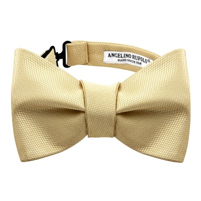 Classic Bow Tie Tying