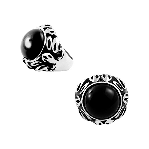 Onyx Flower Ring